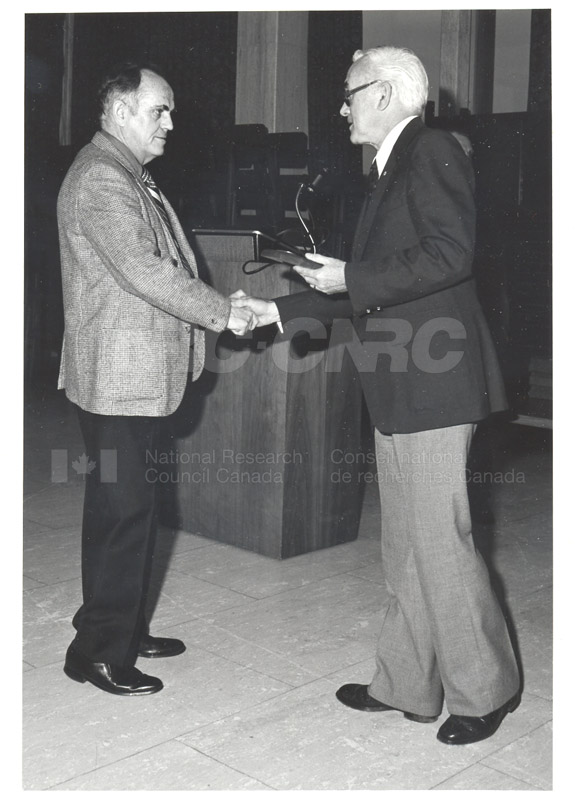 25 Year Service Plaques Presentations 1980 005