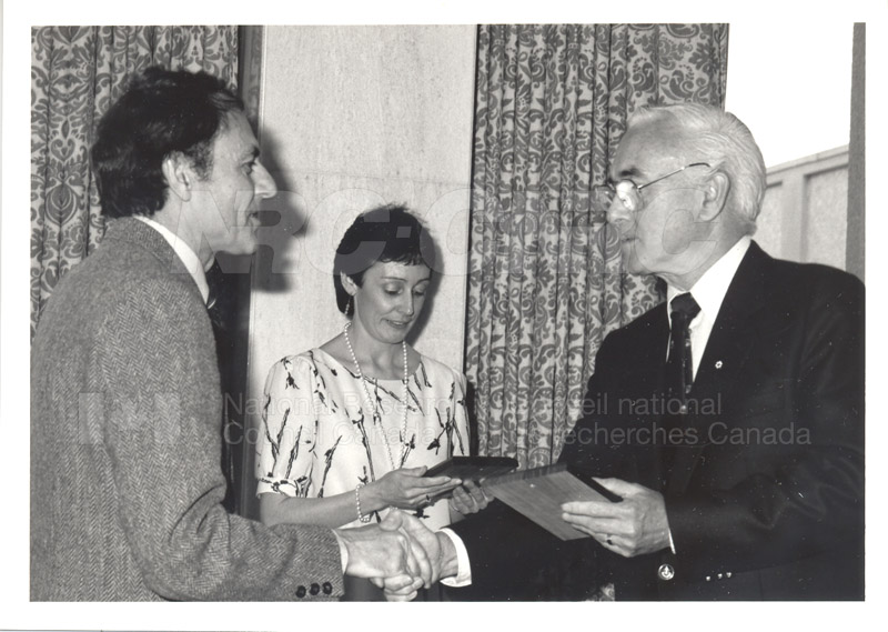 25 Year Service Plaque Presentations May 1985 032