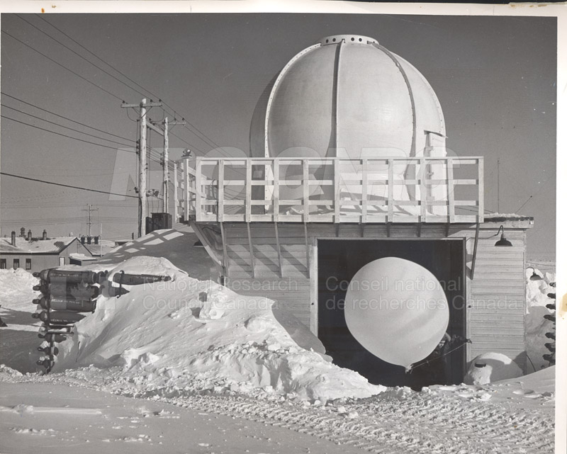 Alert and Resolute Bay Meteorology 1953-1954, 1957 009