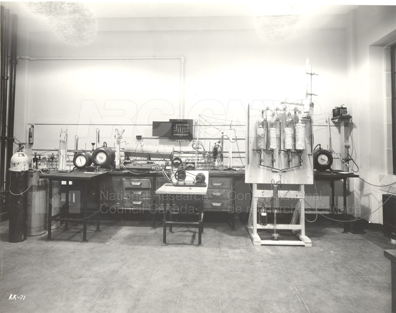 Gas Testing Apparatus c.193-