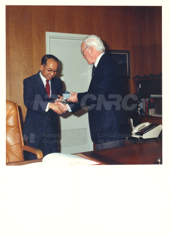 Dr. Sakamura - MITI Japan 1986 001