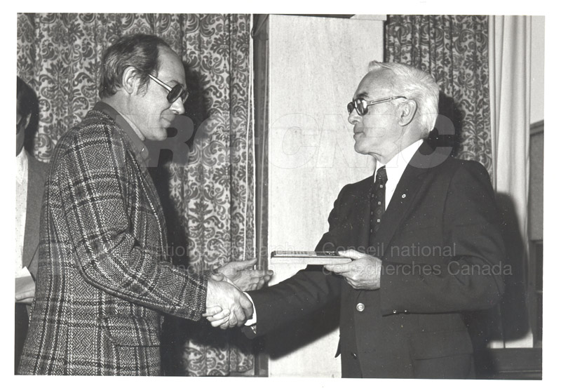 25 Year Service Plaques Presentations 1981 041