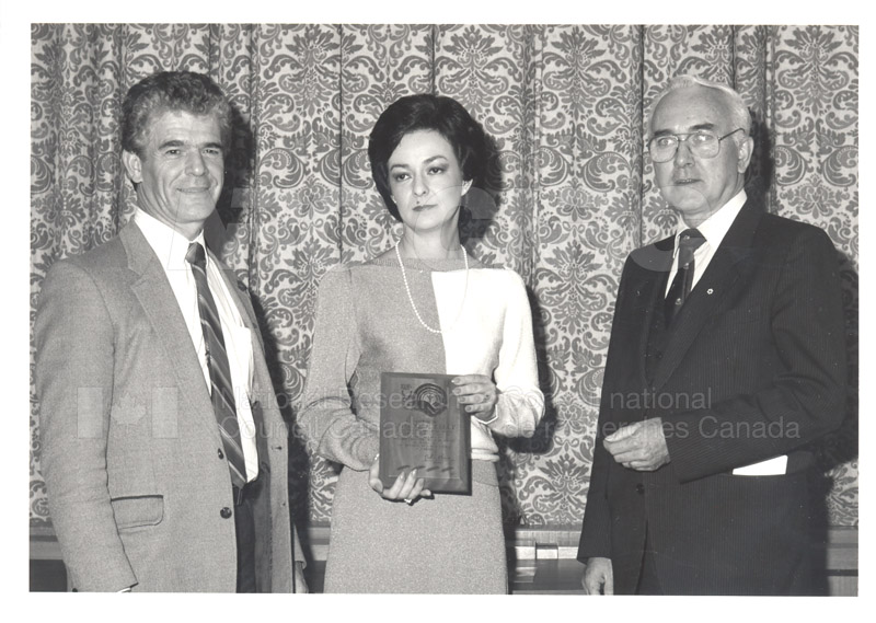 Cheryl Kelly - United Way Special Award Nov. 1985 003