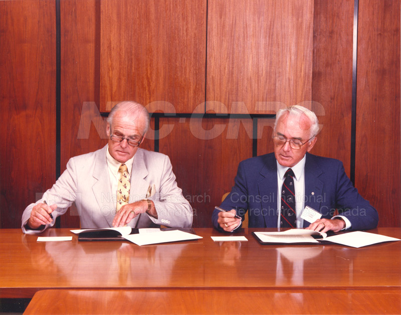 Signing of Understanding Between NRC & Standards Council of Canada (John Woods & Larkin Kerwin) 1988 002