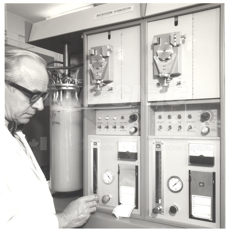 Microferm Fermentor Horace Tessier