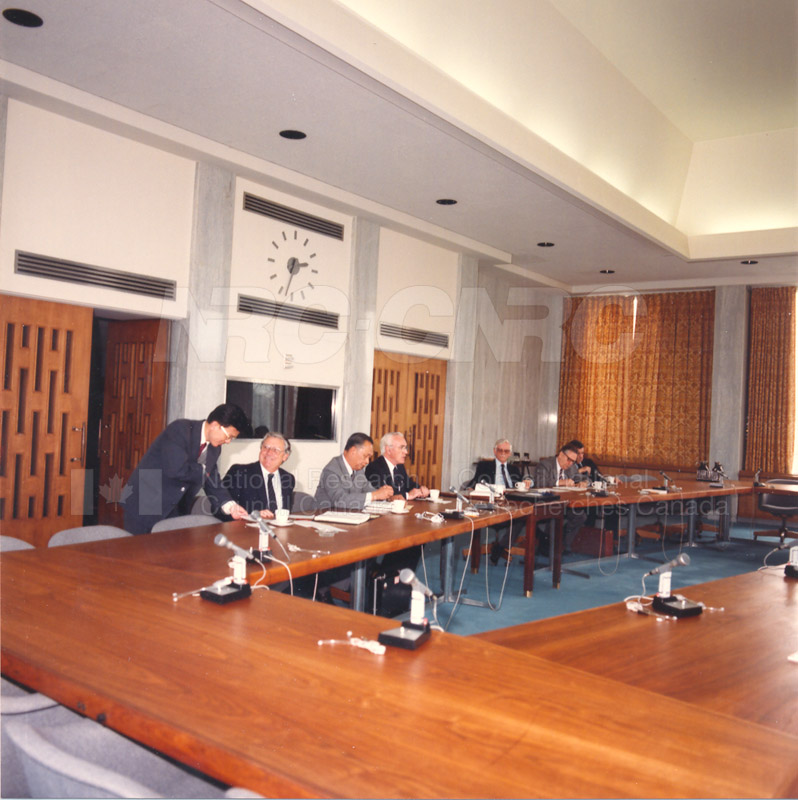 State Science and Technology Commission from China 25 April, 1985 002