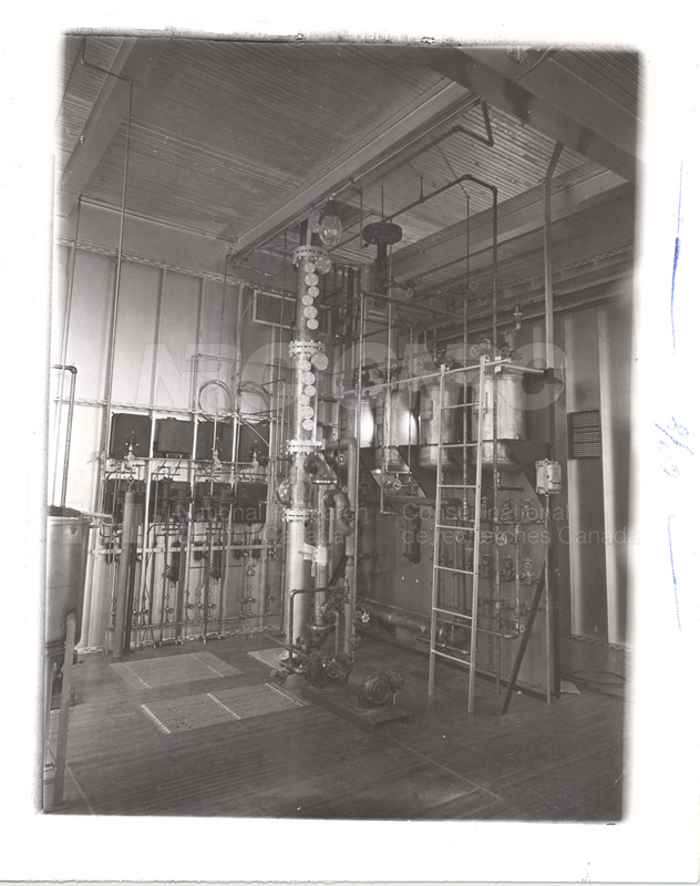 Recouvrement de colonne de distillation - usine pilote 1952