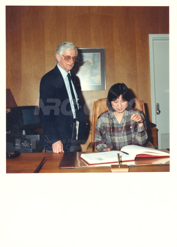 Dr. Sakamura - MITI Japan 1986 007