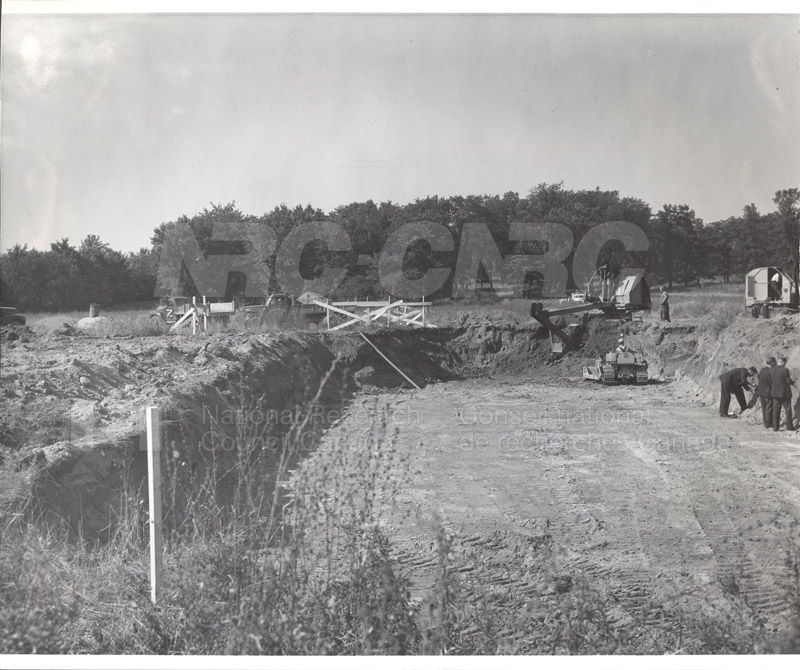 Construction de 50 M 20 septembre 1951 Photos C-3931 002