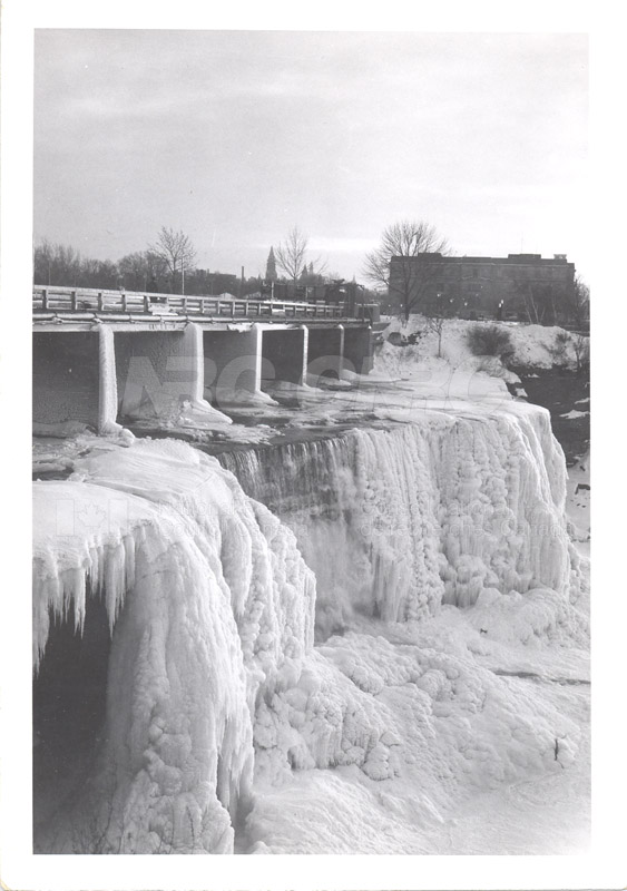 ICE Spring Breakup 1959 005