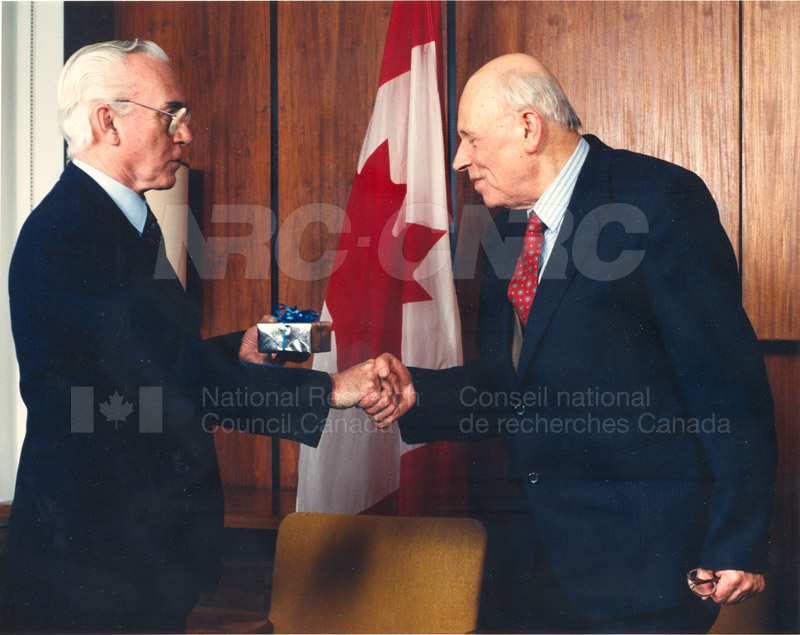 Dr A. Sakharov au CNRC le 13 février 1989 001