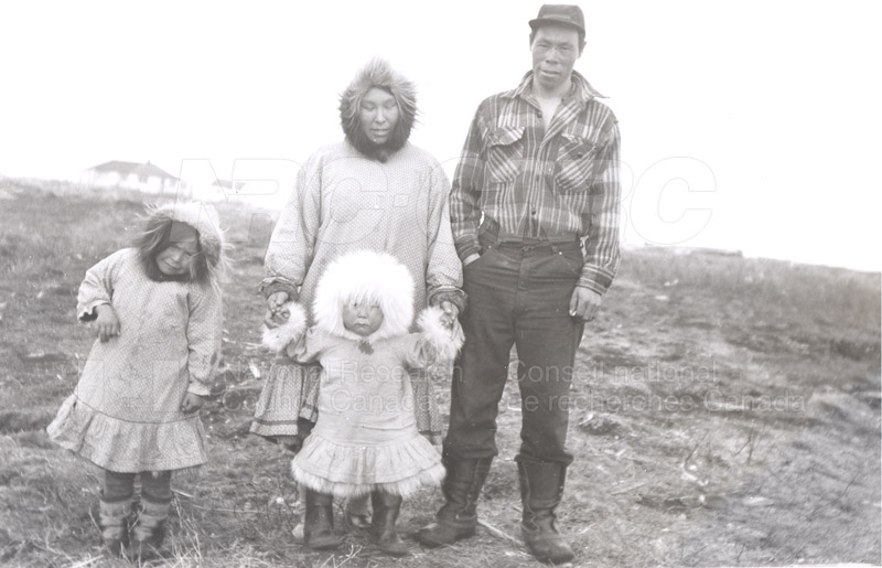 Illustrations 'The Staggering North' M. Thistle 1956 002